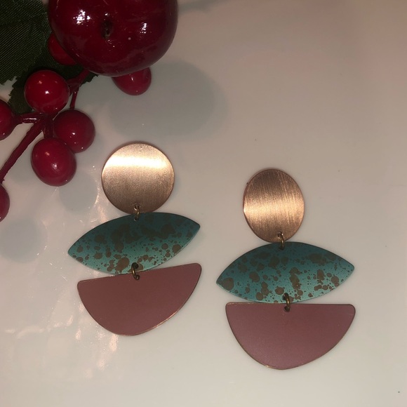 Beautiful Rusty Earrings - Picture 1 of 2